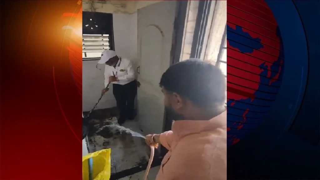 Cleaning Hospital Toilet My News Bangladesh