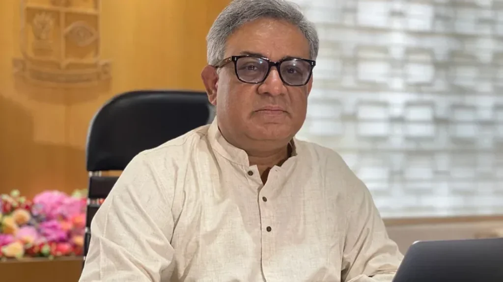 The new Vice-Chancellor of DU is Professor Maqsood Kamal My News Bangladesh