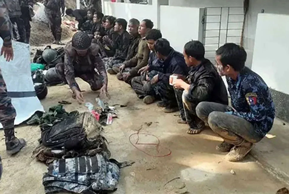 মিয়ানমার থেকে বাংলাদেশে পালিয়ে আসা সীমান্তরক্ষীর সংখ্যা বেড়ে দাঁড়িয়েছে ৯৫