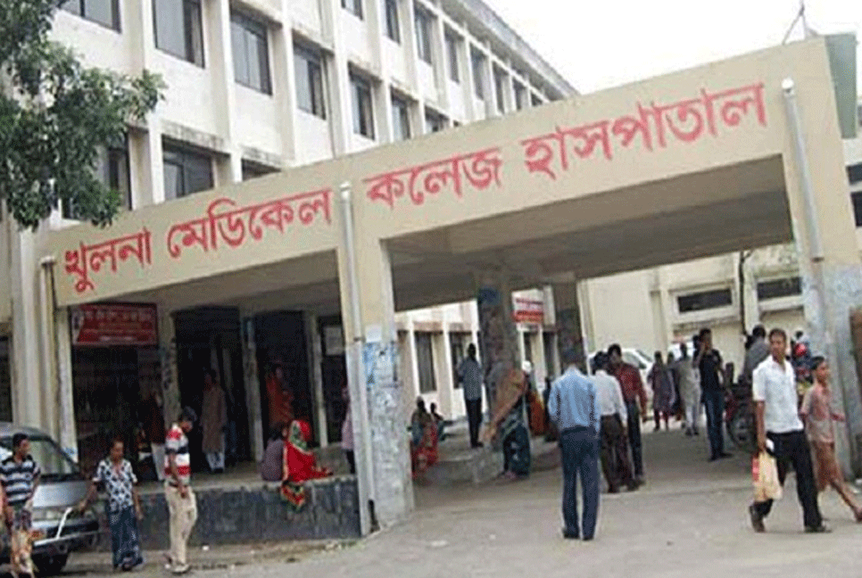 খুলনায় চোখে আঠা লাগিয়ে এক নারীকে ধর্ষণ করা হয়েছে
